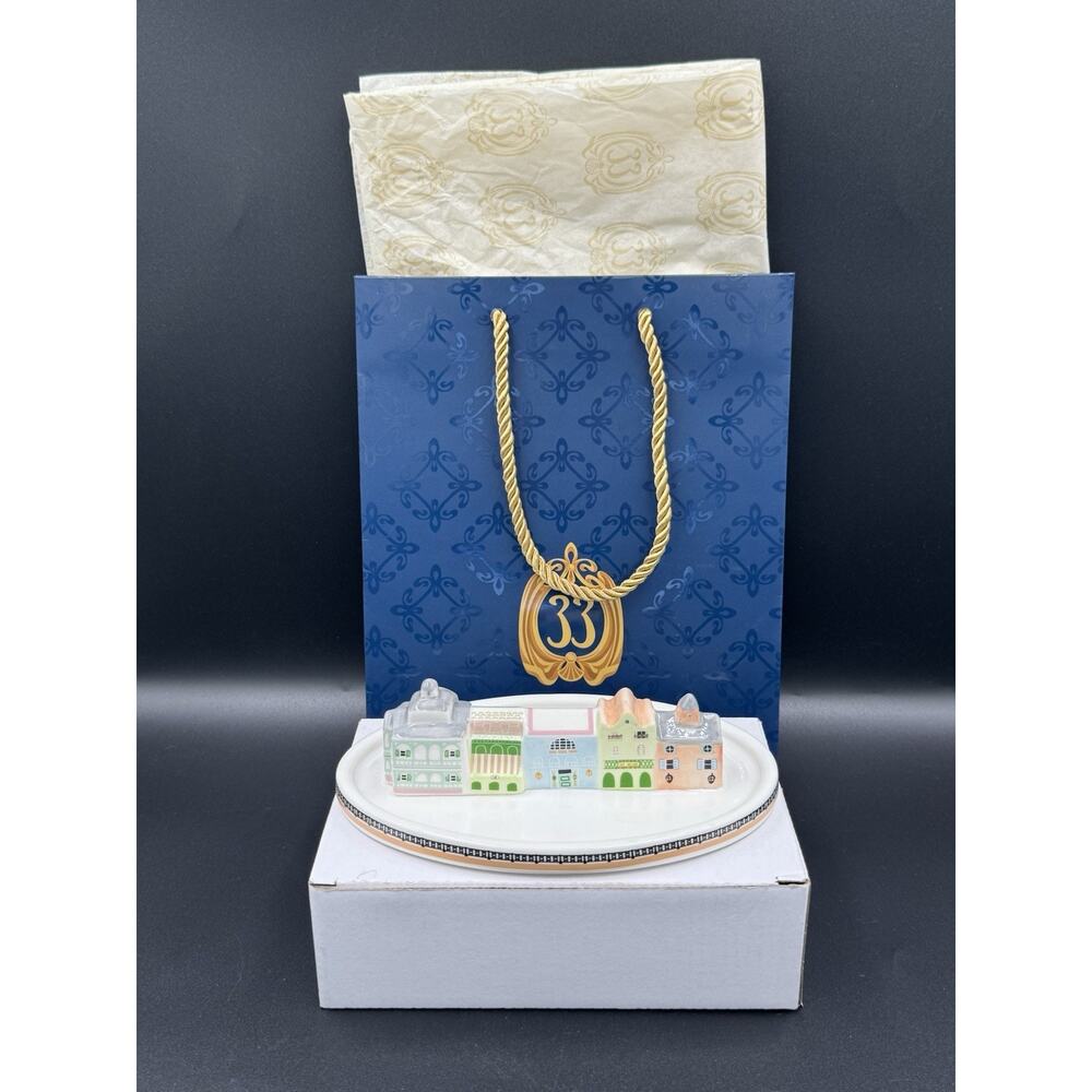 Disneyland Club 33 New Orleans Square Trinket Tray & 12 Club 33 Paper Napkins - Picture 3 of 9